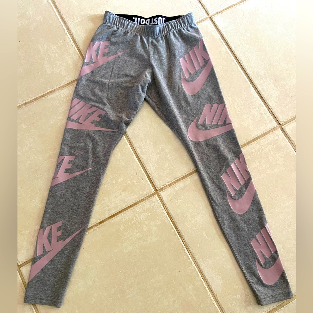 Nike leggings